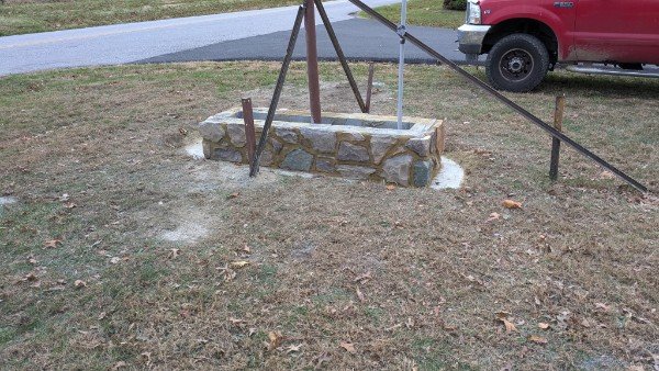 Stone Veneer Sign Base Glen Rock PA | LBE Masonry